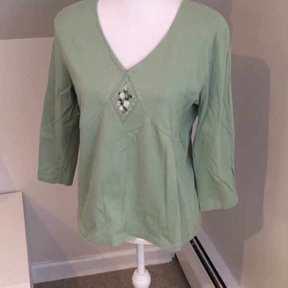 Pretty blouse - Picture 4 of 5